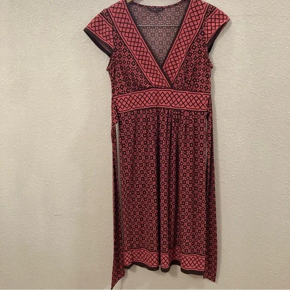 City Trisngles Elegant Geometric Patterned Dress Size M - Picture 1 of 14